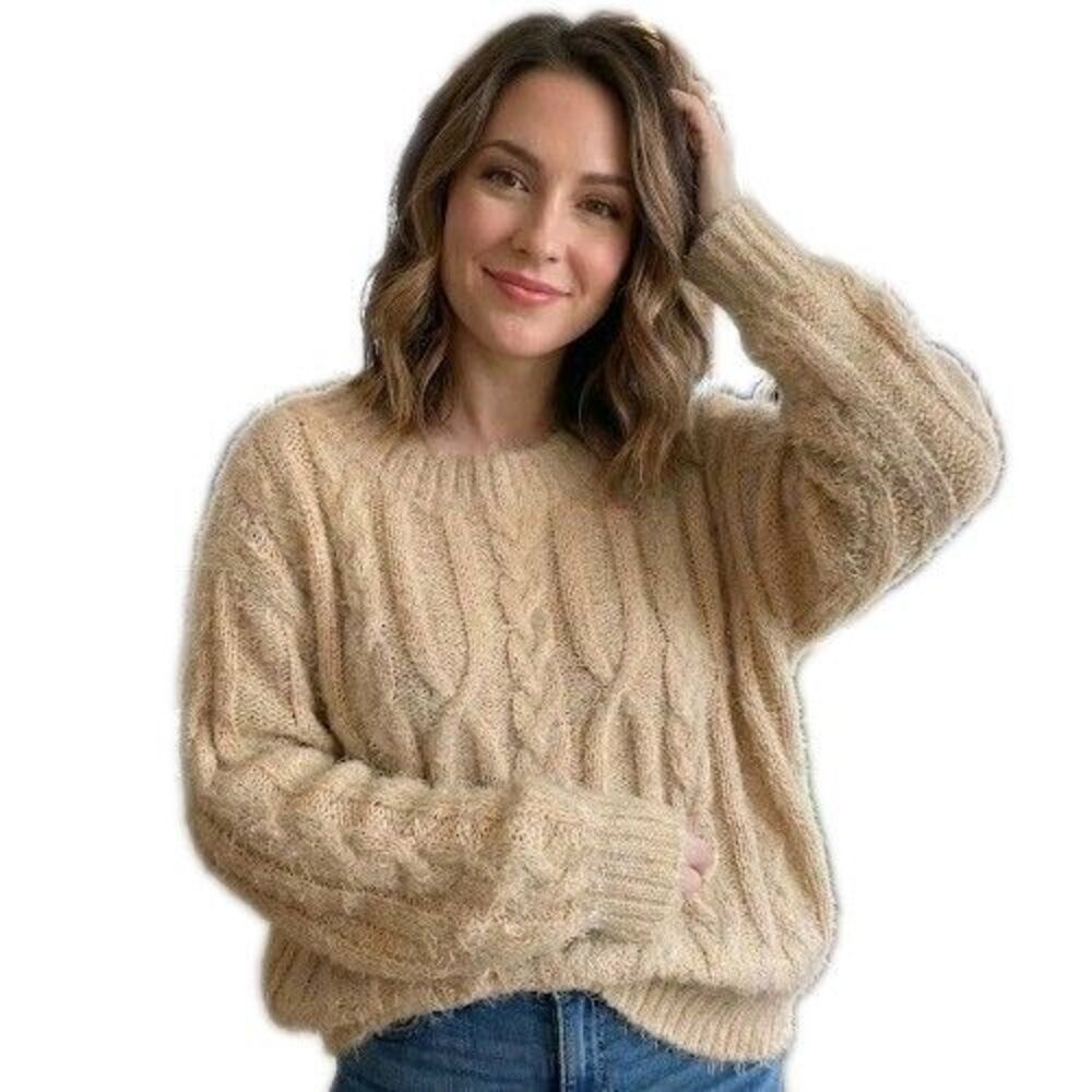 ​Cozy Beige Cable Knit Fuzzy Sweater Women’s Sm Oversized Slouchy Crewneck Tan